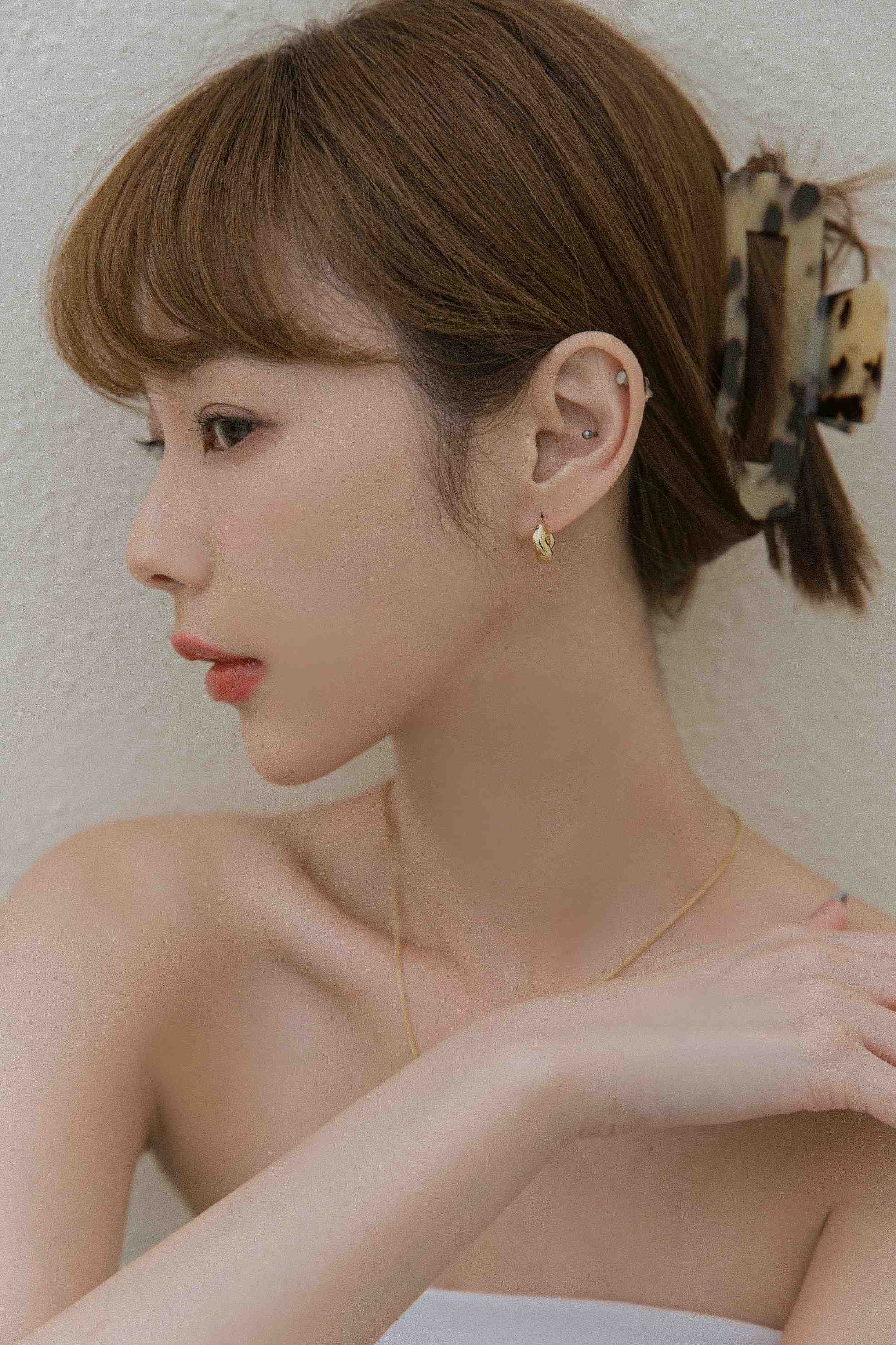 小巧簡約曲線耳環
