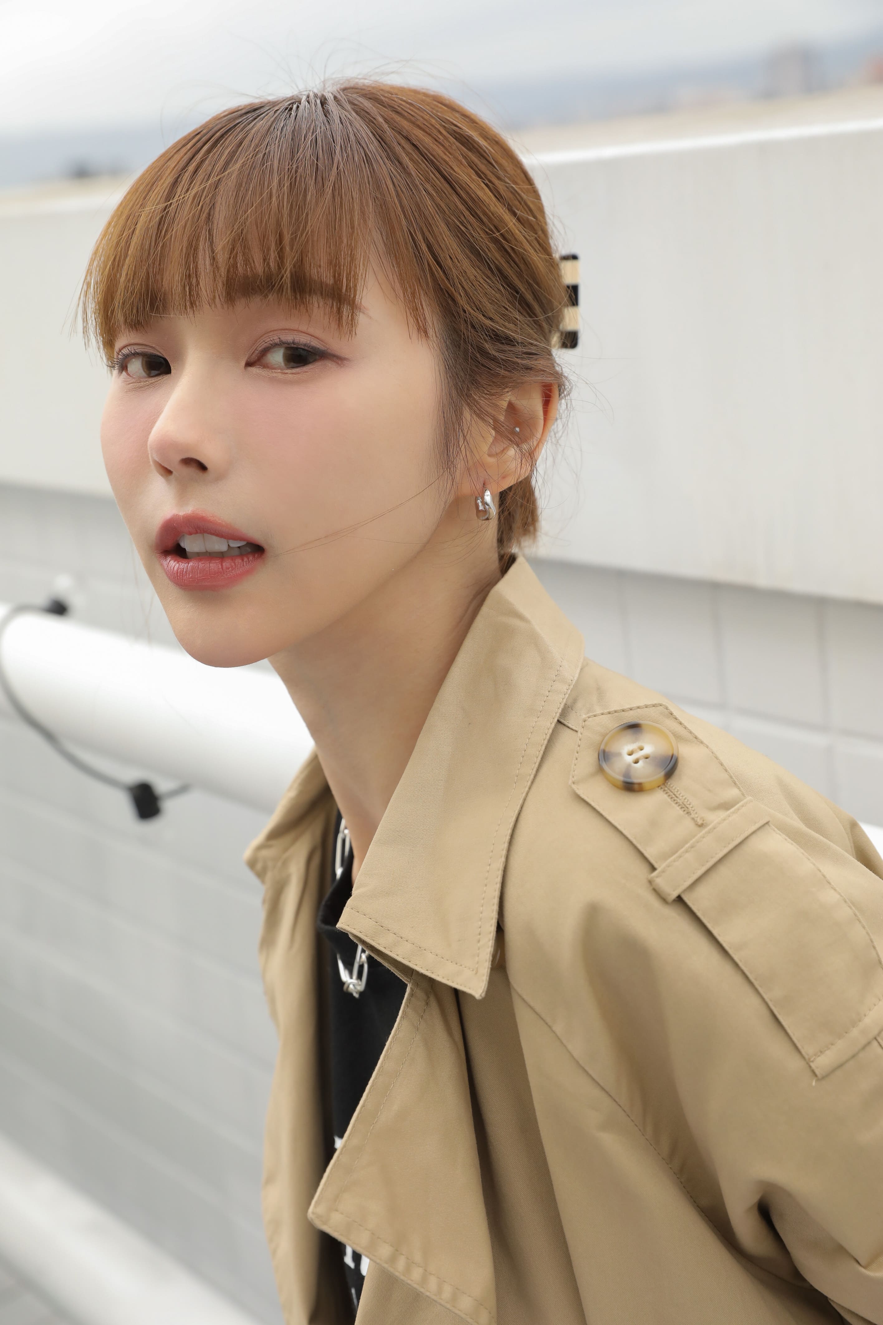 小巧簡約曲線耳環