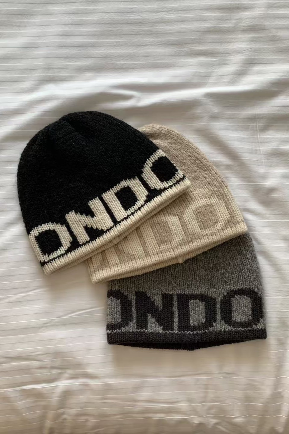 歐膩英文字母冷帽