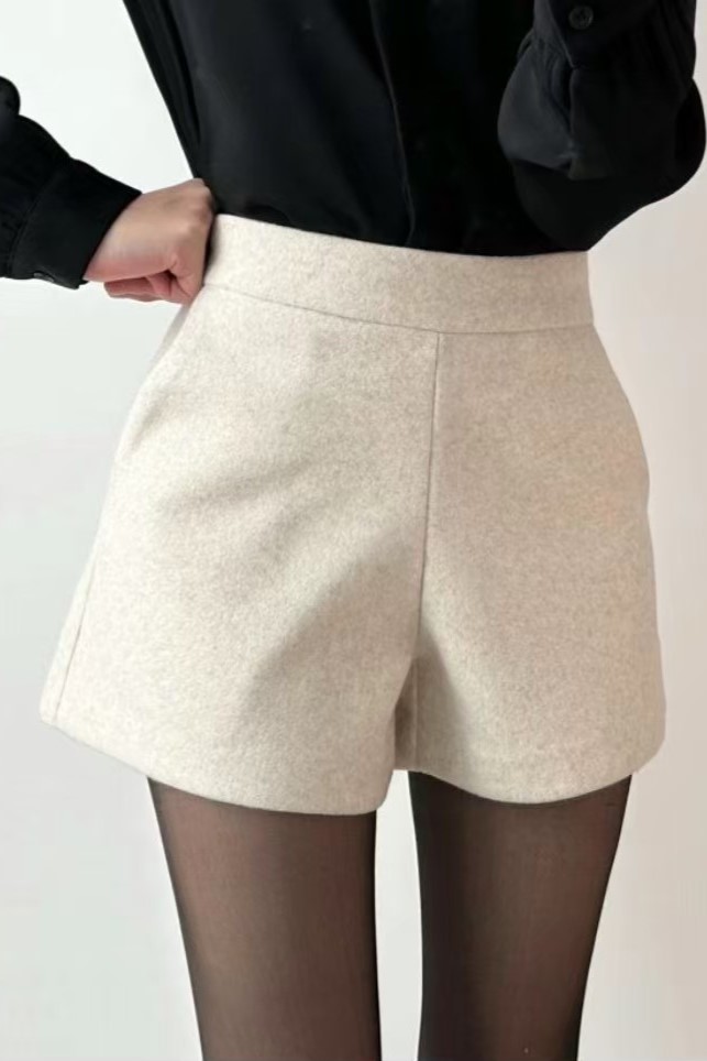 經典毛尼西裝短褲