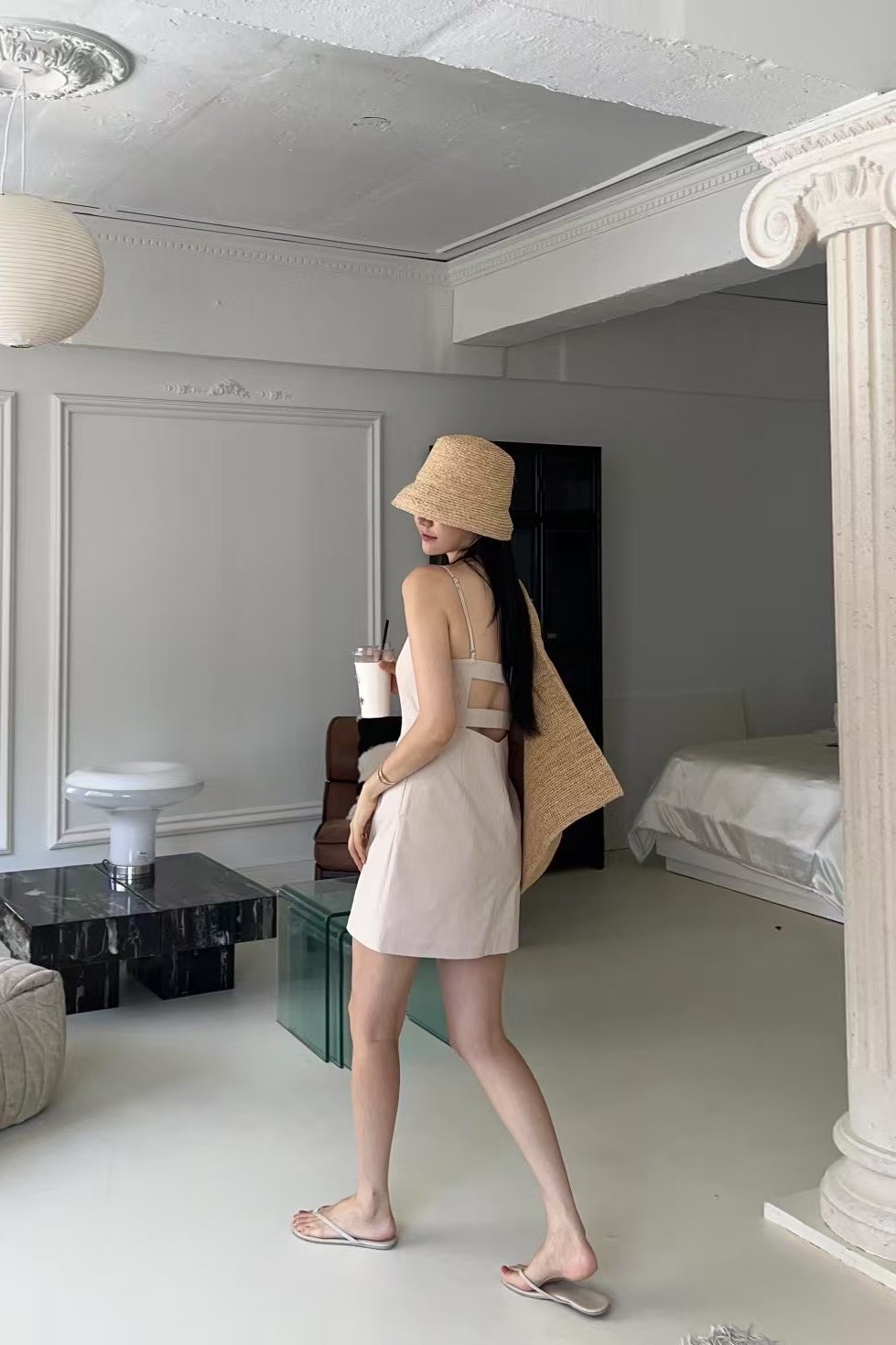 質感歐膩美背細肩短洋