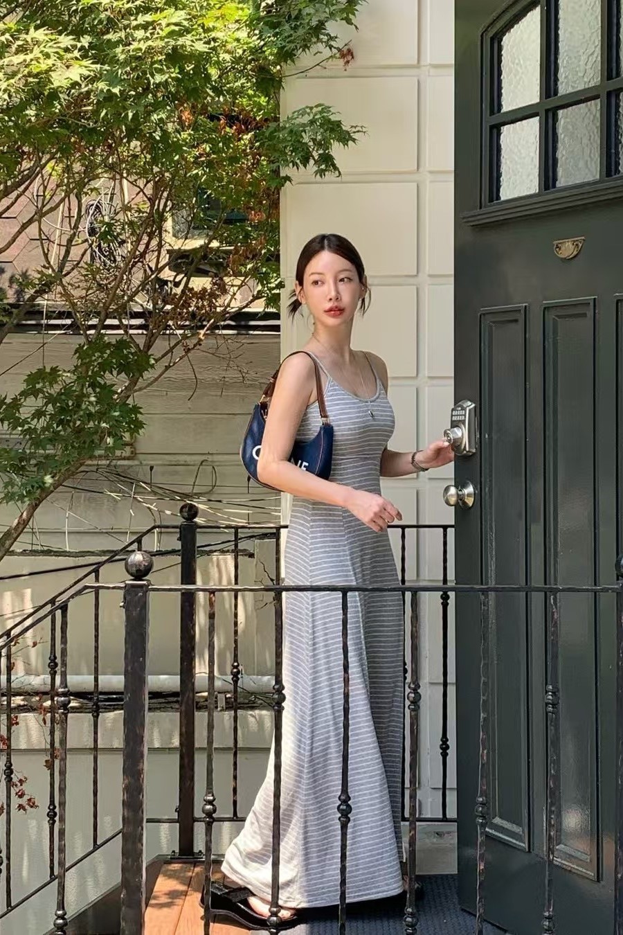 必收修身細肩BraT長洋(條紋)