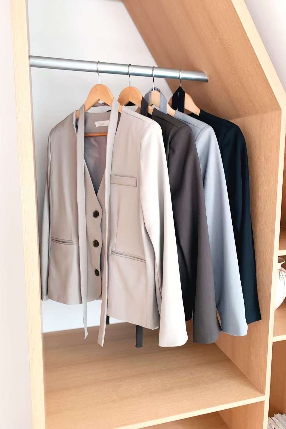 無領繞脖西裝外套