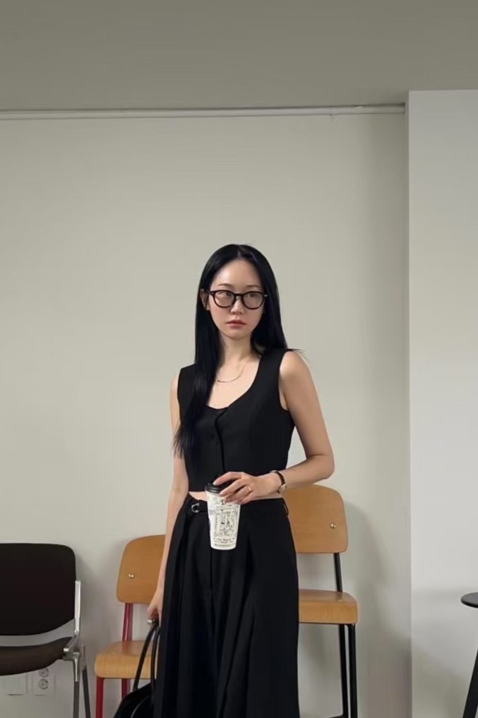 俐落短版西裝背心