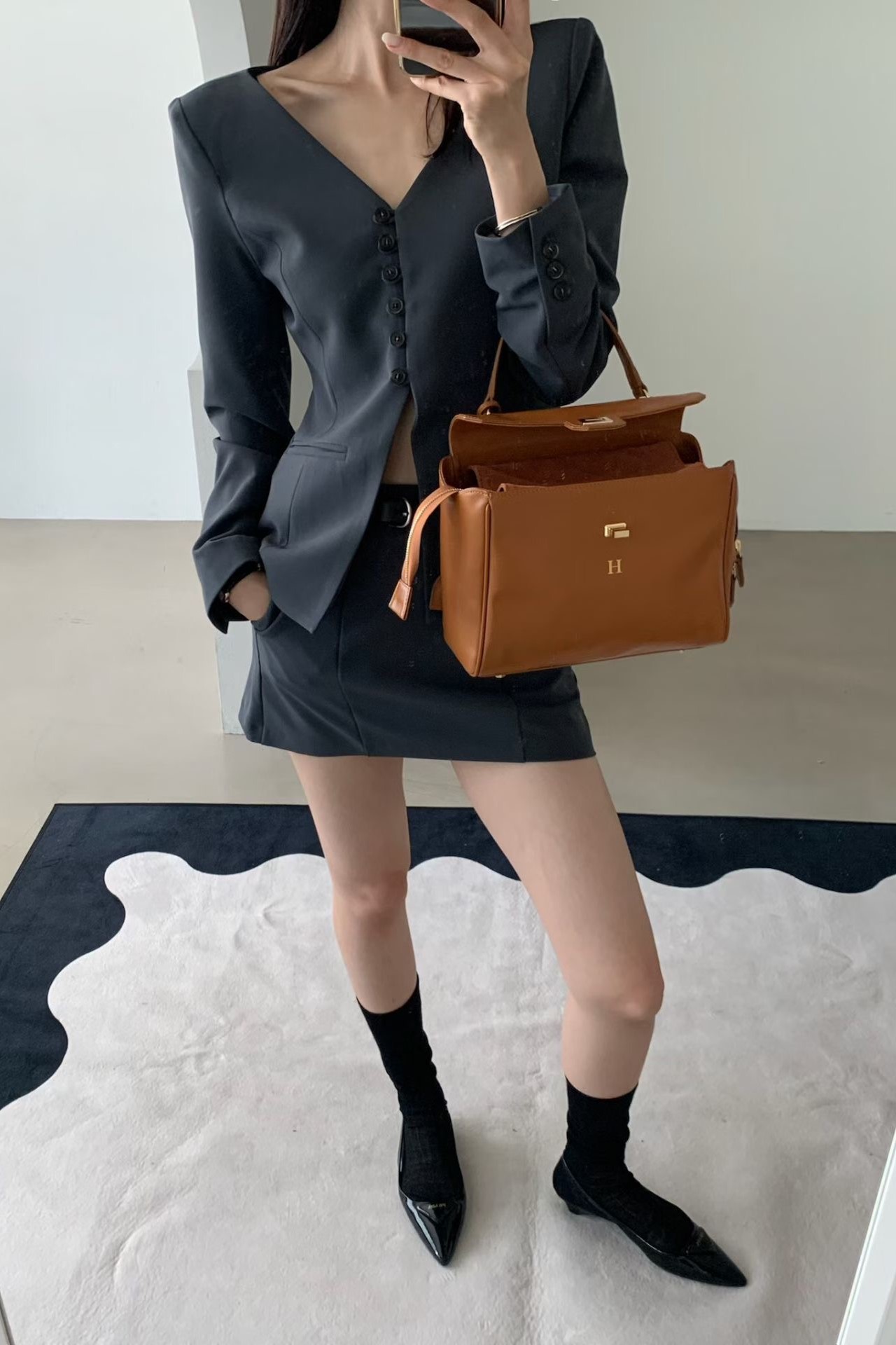 歐膩V領排釦合身西外
