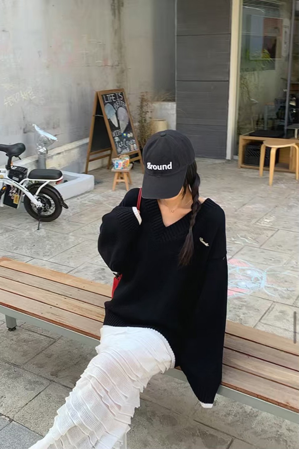 V領小細節配色毛衣