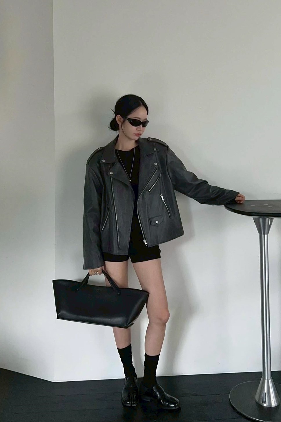 率性鉚釘機車皮外