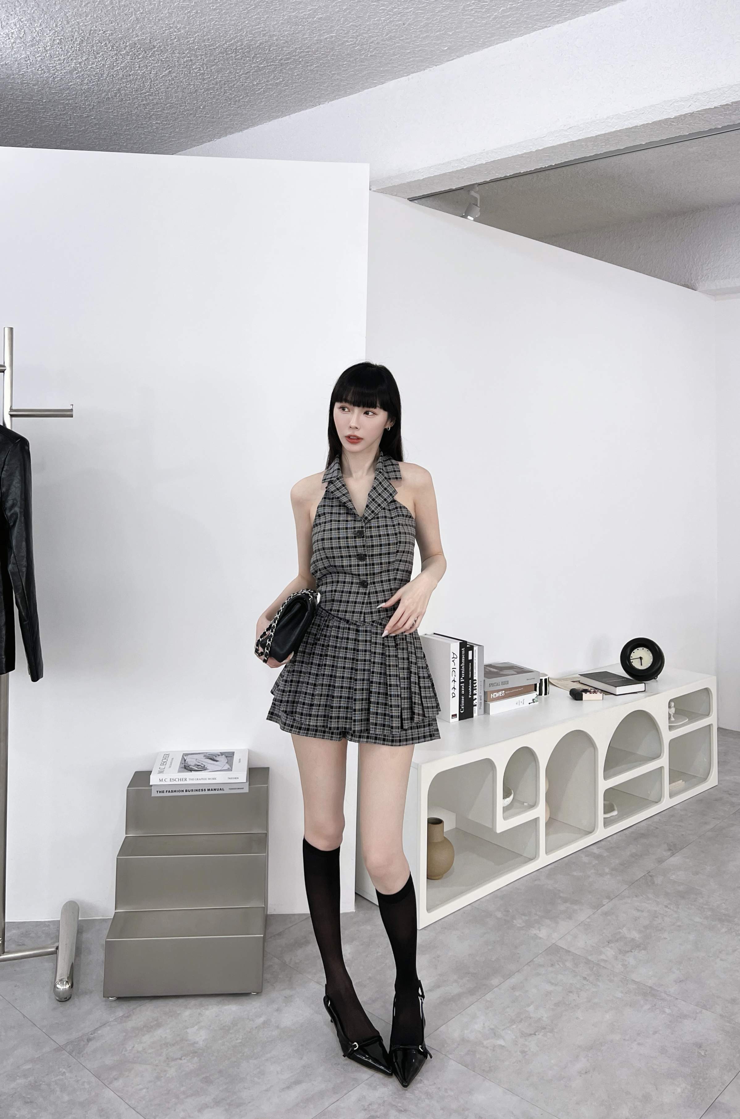 格紋削肩V領背心