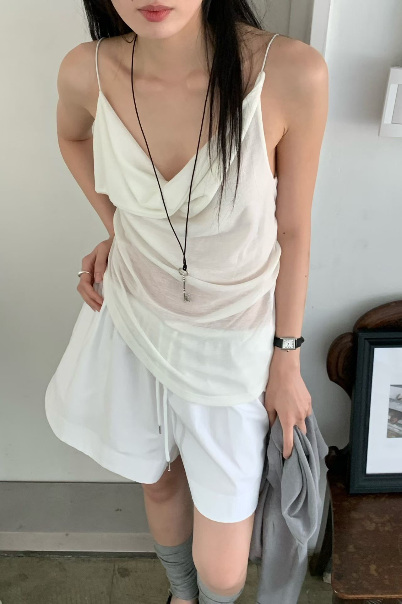 唯美垂領透肌感背心