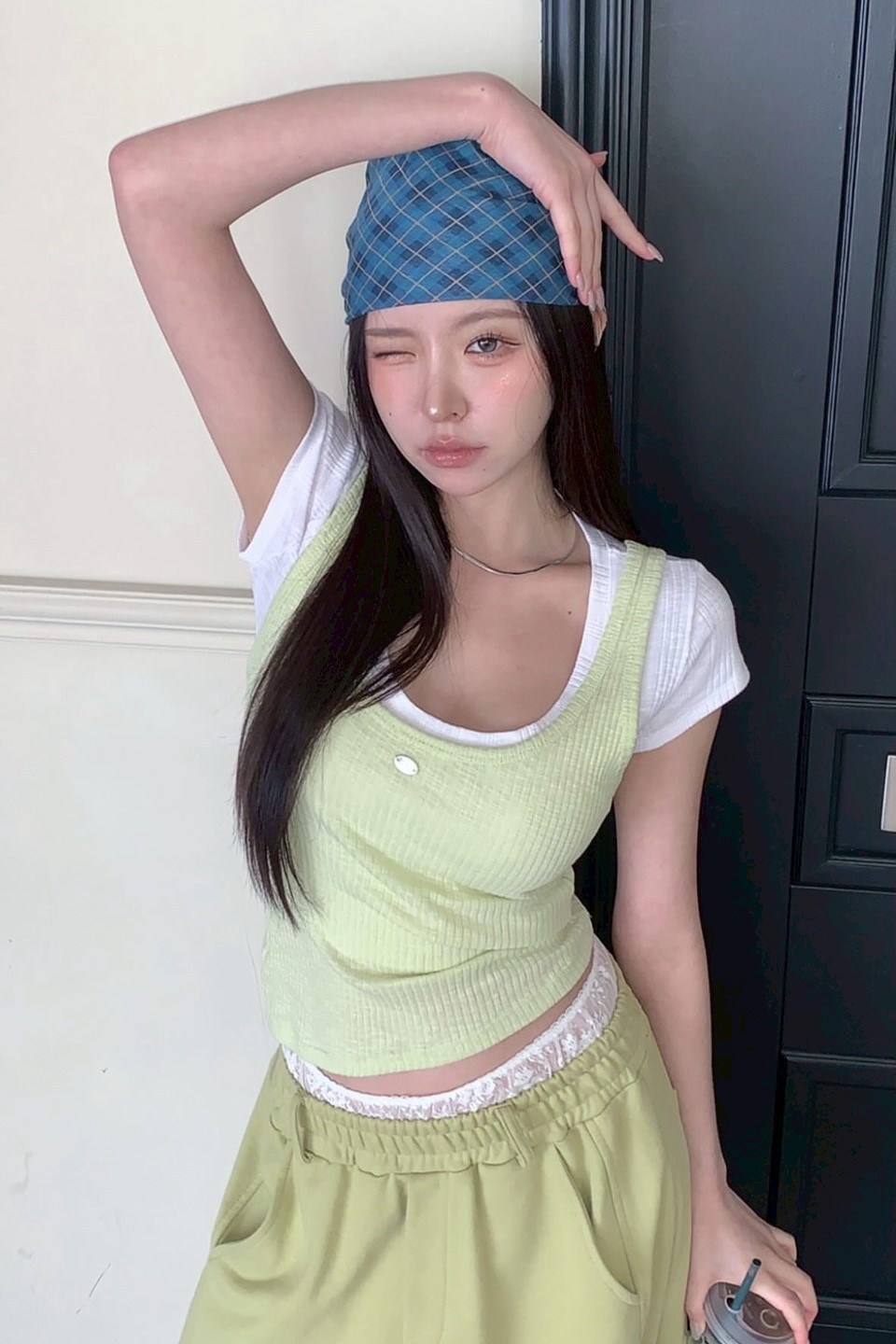簡約小牌釦包色背心
