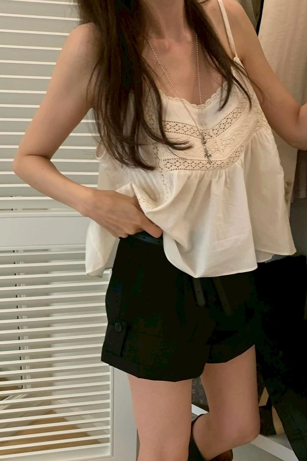 清新蕾絲感傘狀背心