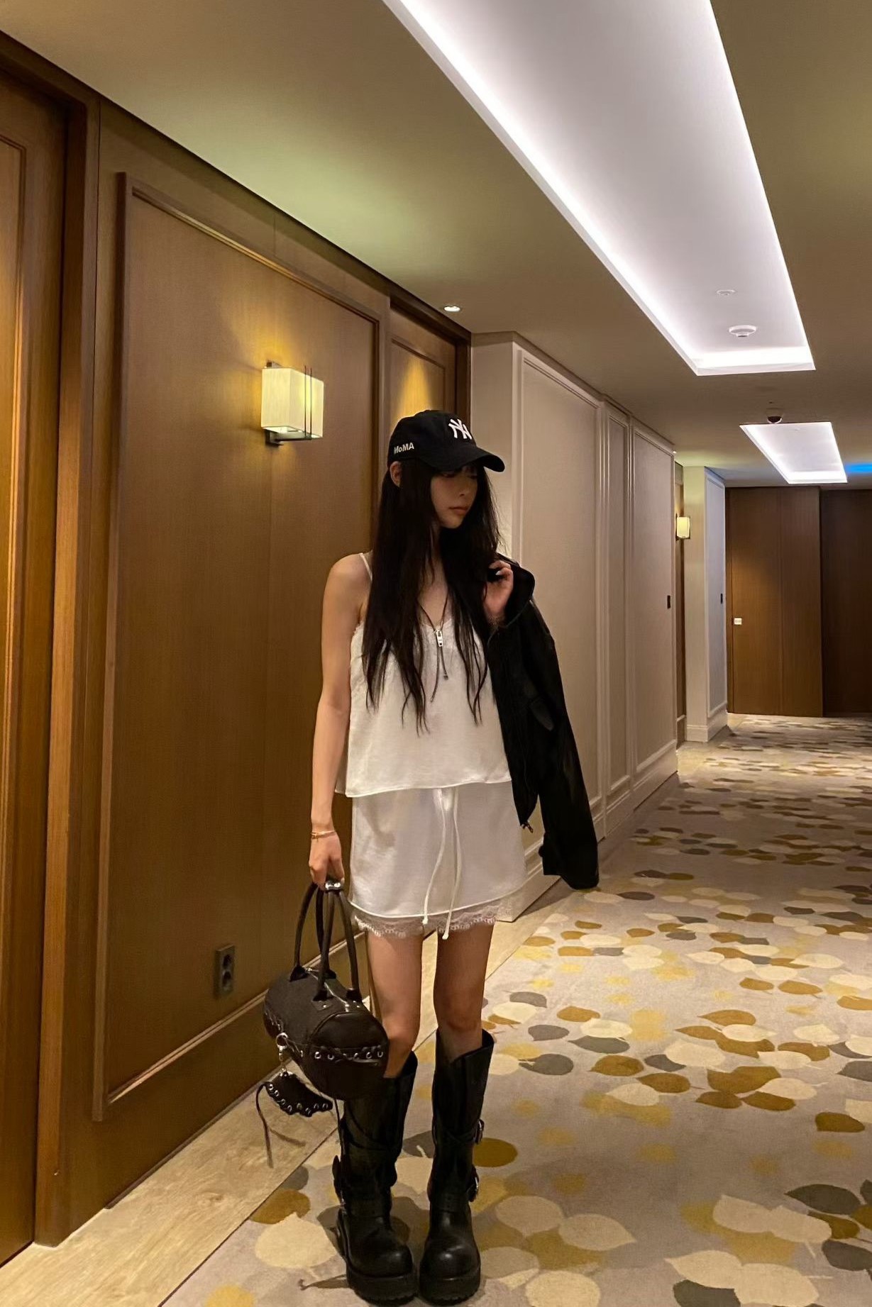 小性感質感蕾絲背心