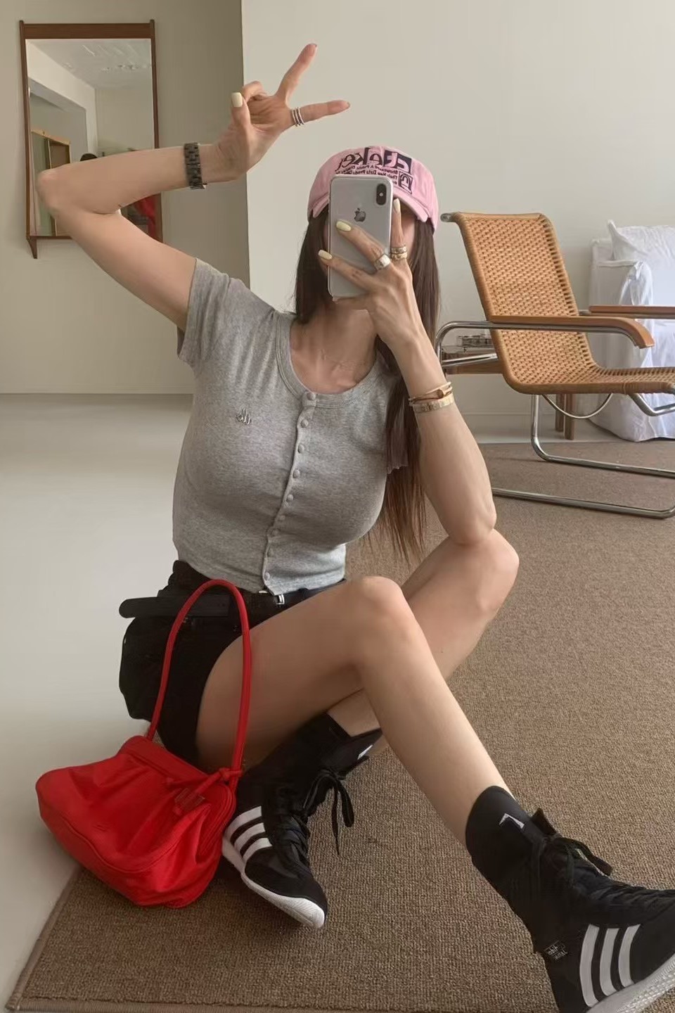 質感小標排釦短T