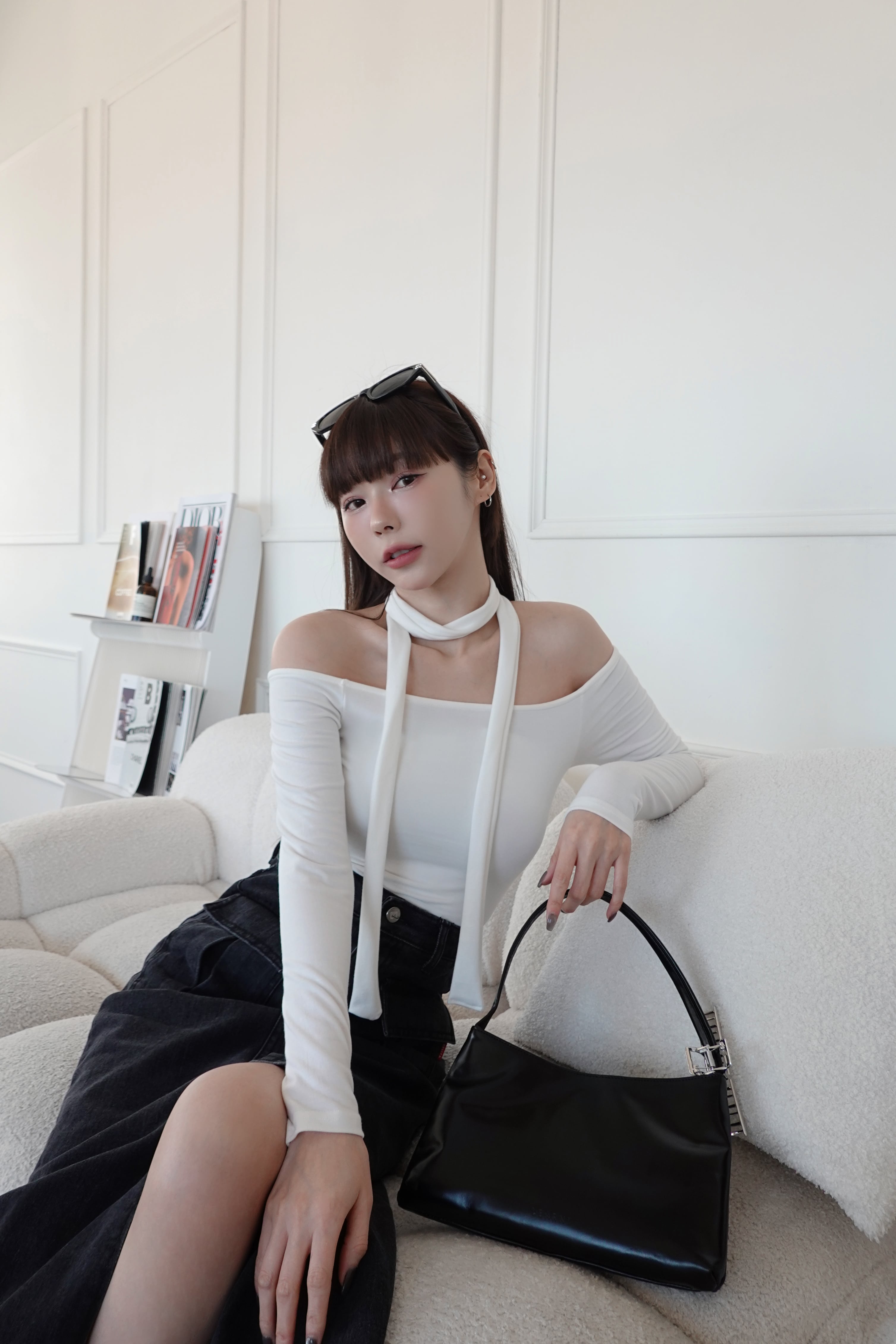 巴黎微醺露肩繞脖上衣