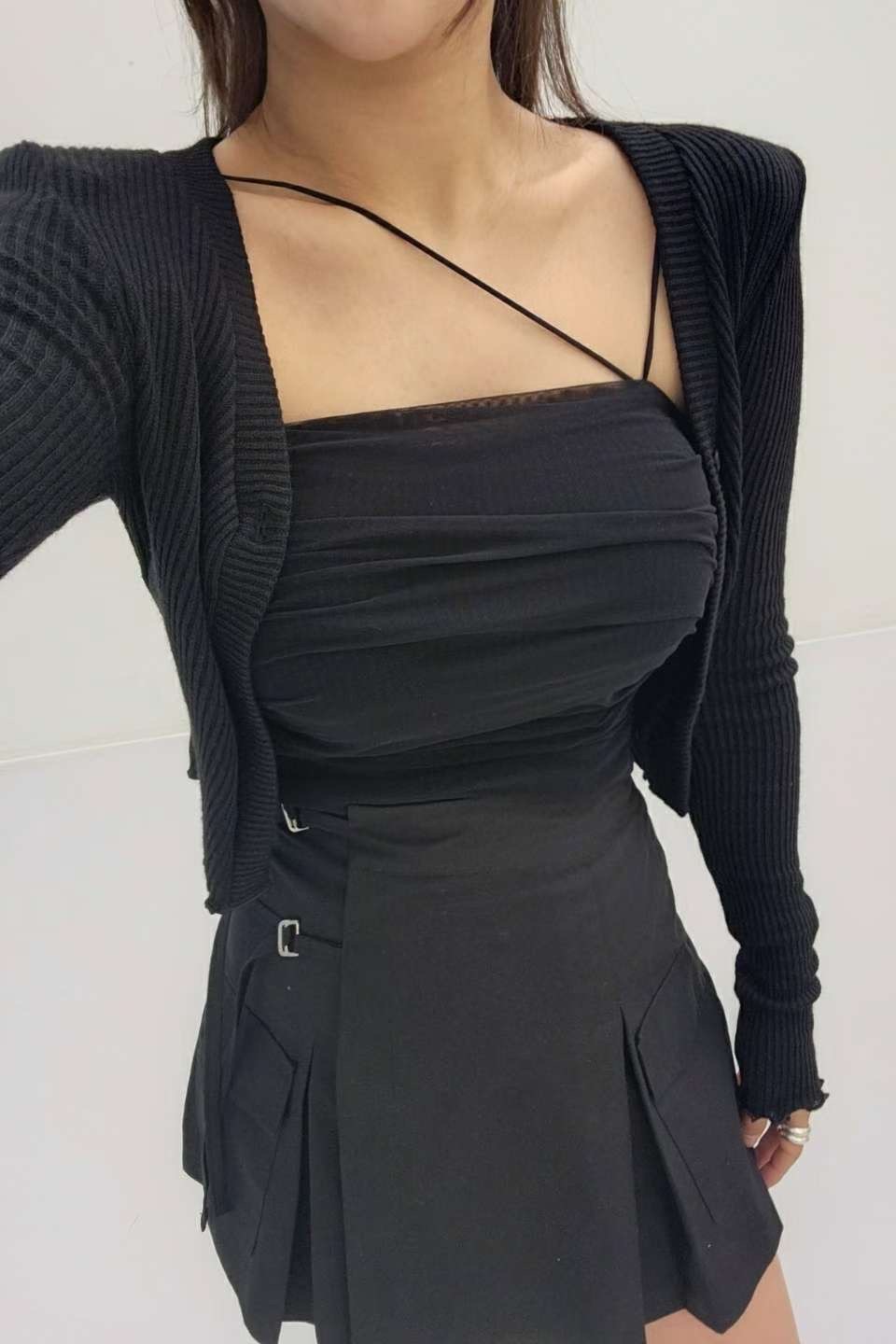 木耳捲邊兩件式抓皺Brat罩衫