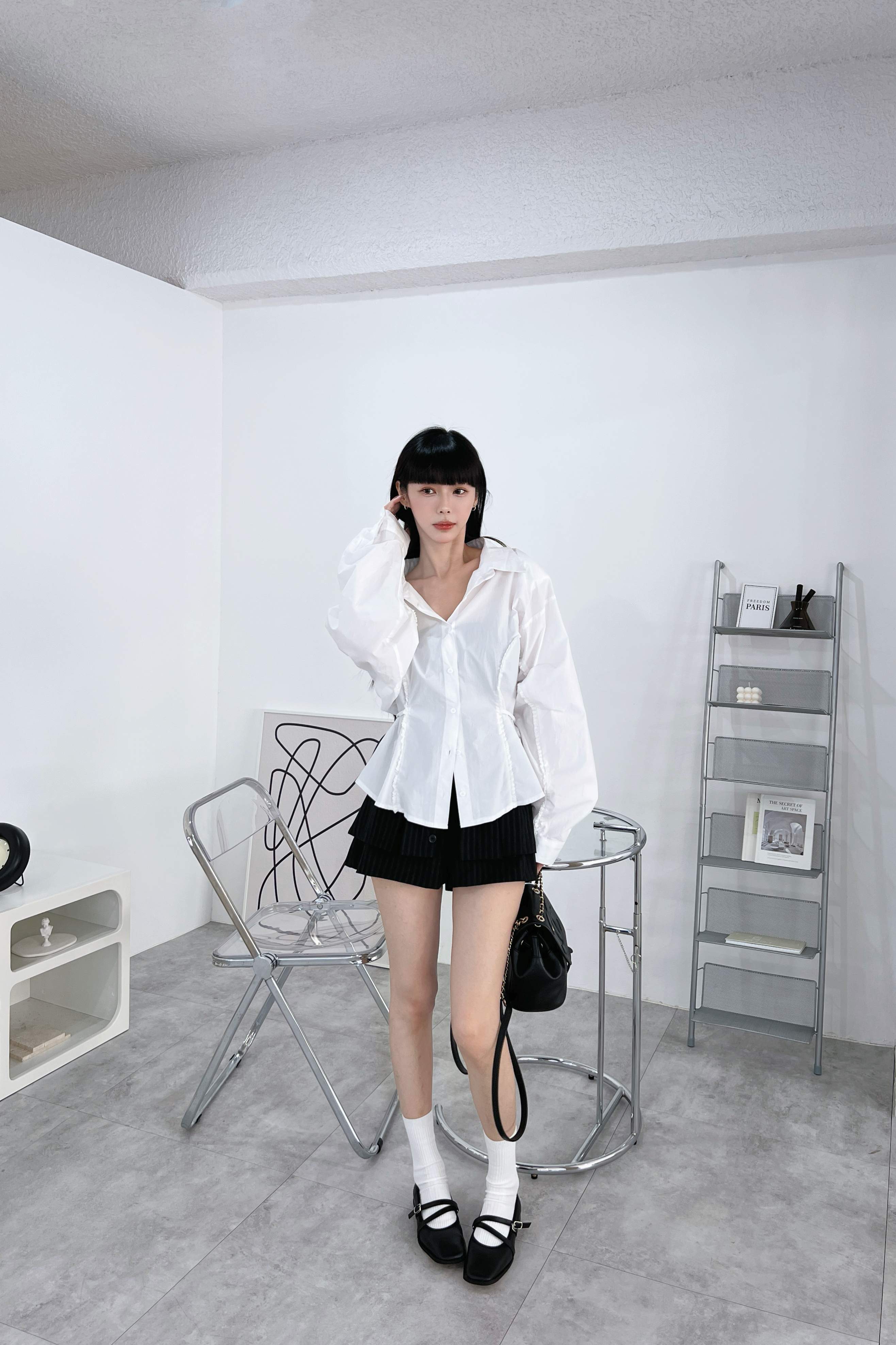 小細節蕾絲綁帶襯衫